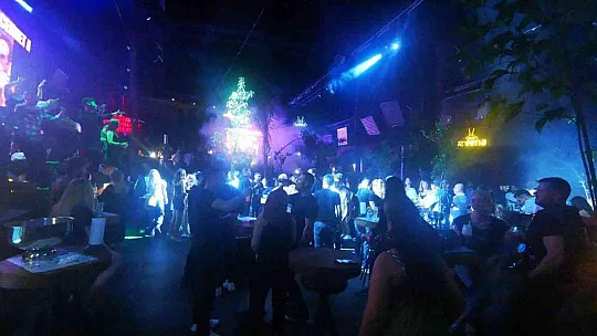 Marmaris'te yazdan kalma gecelerde eğlenceler devam ediyor