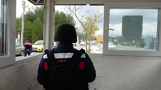 Marmaris'te yeni yıl öncesi trafik yoğunluğu yaşanıyor