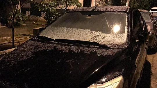 Marmaris'te yıllar sonra kar tanecikleri düştü