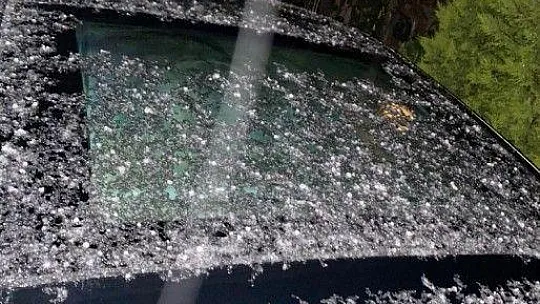 Marmaris'te yıllar sonra kar tanecikleri düştü