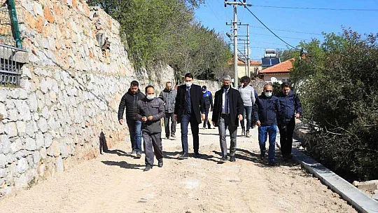 Marmaris'te yol yapım hamlesi