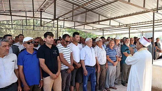 Zabıta Personelini Yüzlerce Kişi Uğurladı