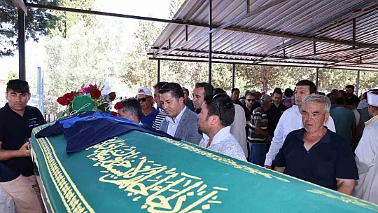 Zabıta Personelini Yüzlerce Kişi Uğurladı