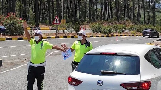 Marmaris'teki  son bayram tatilcileri de geri dönüyor