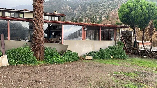 Marmaris'teki fırtınadan en çok Çiftlik Koyu zarar gördü