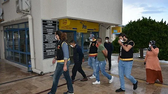 Marmaris'teki hırsızlık şüphelileri, İzmir'de yakalandı