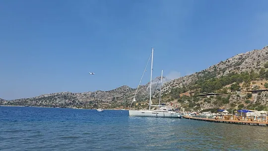 MARMARİS'TEKİ MAKİLİK YANGINI KONTROL ALTINA ALINDI