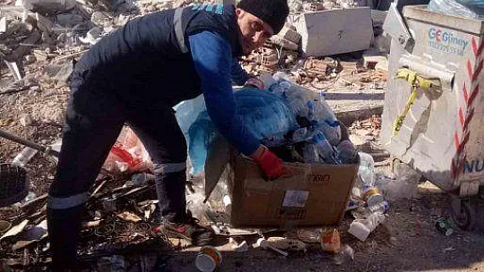 MARMARİS TEMİZLİK EKİPLERİ AFET BÖLGESİNDE CANLA BAŞLA ÇALIŞIYOR