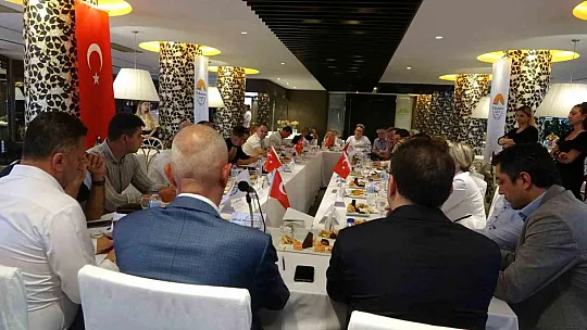 Turistlerden gelen şikayetler ile ilgili toplantı yapıldı