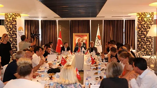 Turistlerden gelen şikayetler ile ilgili toplantı yapıldı