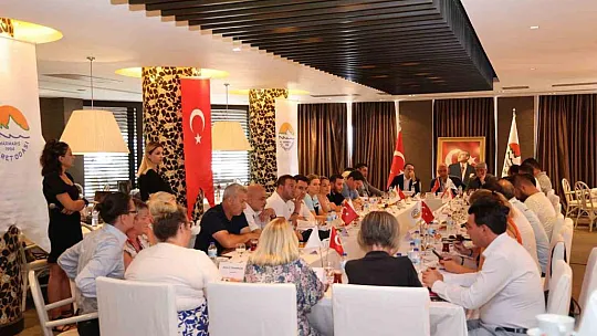 Turistlerden gelen şikayetler ile ilgili toplantı yapıldı