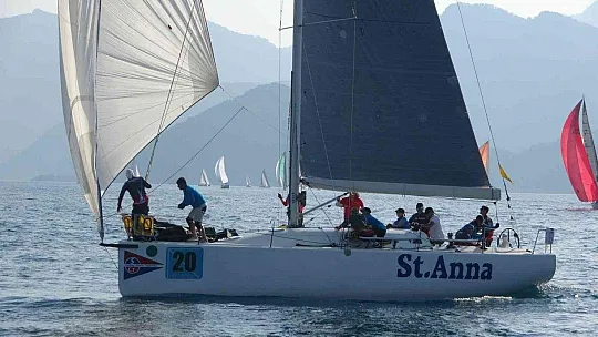 Marmaris Uluslararası Yelken yarışlarının ilk günü tamamlandı