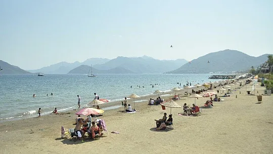 Marmaris yabancı misafirlerini beklemeye başladı