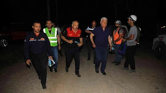 Marmaris yangınına Büyükşehir ekipleri de müdahale ediyor