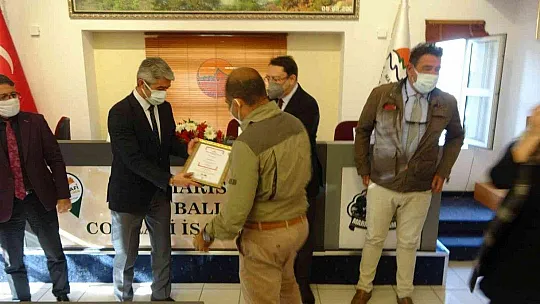 Marmarisli arıcılar ballarına coğrafi işaret belgelerini aldı