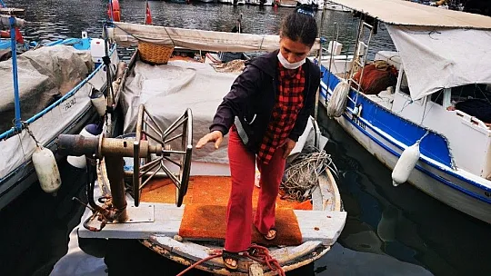 Marmarisli Balıkçılar  sağanak yağış ve fırtına uyarısına karşı teknelerini sağlama aldılar