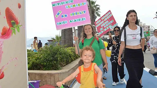 Öğrenciler doğa için pedal çevirip dans etti