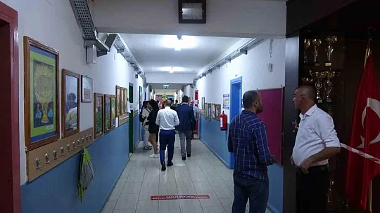 Cumhurbaşkanlığı seçimleri için oylarını kullandılar