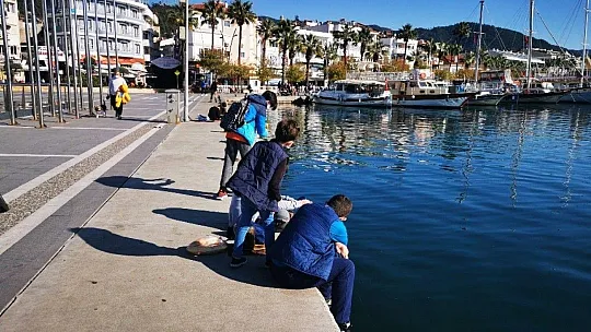 Marmarisliler güneşli havanın tadını çıkardı
