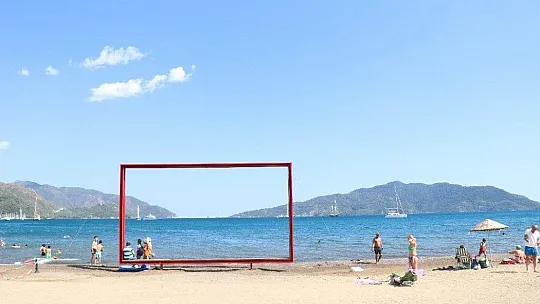 Marmarisliler kısıtlama öncesi denizin keyfini çıkardı