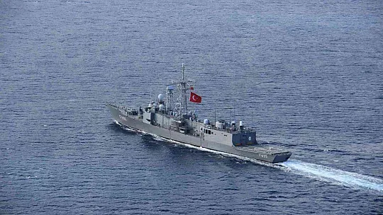 MAVİ VATAN'IN ÇELİK KALESİ TCG GEDİZ'DE YENİ YIL MANZARALARI