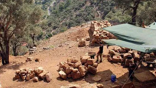 Meclis binası ve tapınak 2 bin yıl sonra gün yüzüne çıktı