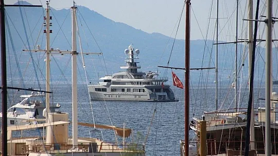 Mega yatların rotası Türkiye'e çevrildi