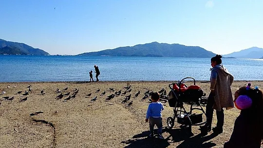 Memlekette kış, Marmaris'te bahar havası