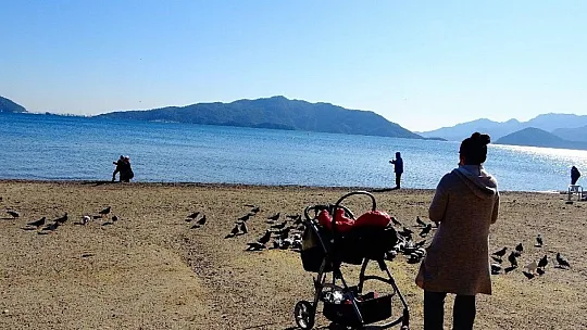 Memlekette kış, Marmaris'te bahar havası