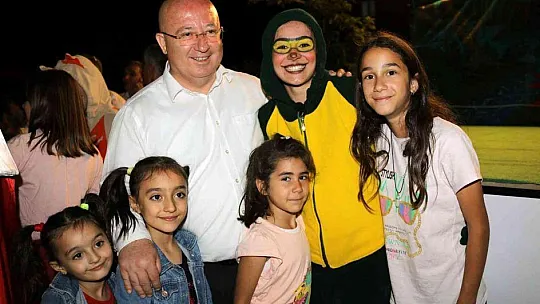 Menteşe Belediye tiyatrosu yaz oyunlarına başladı