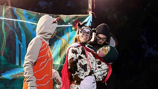 Menteşe Belediye tiyatrosu yaz oyunlarına başladı