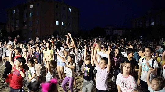 Menteşe Belediye tiyatrosu yaz oyunlarına başladı