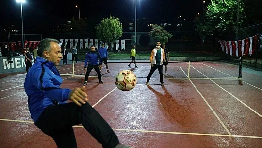 Menteşe Belediyesi ayak tenisi turnuvası başladı