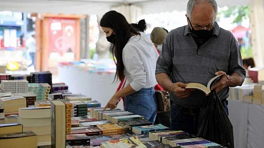 Menteşe Belediyesi Kitap Fuarı açıldı