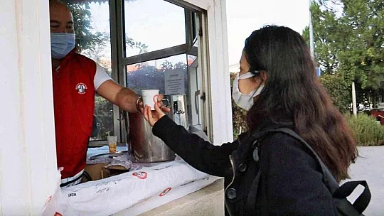 Menteşe Belediyesi'nden öğrencilere sabah çorbası
