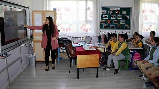 Menteşe Belediyesinden Çocuklara 'Atık Bilinci' Eğitimi