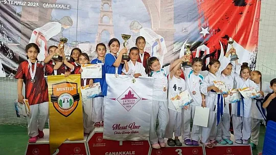 Karate Takımından 6 Madalya