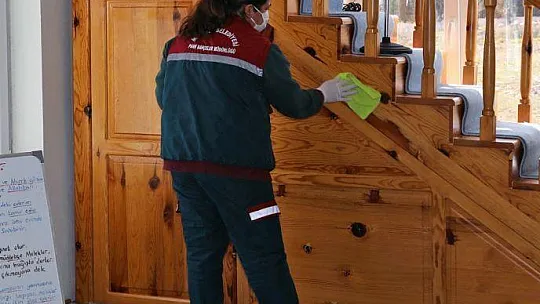 Menteşe'de camilerde bayram temizliği yapıldı