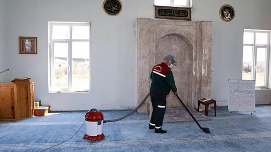 Menteşe'de Camilerde Ramazan temizliği