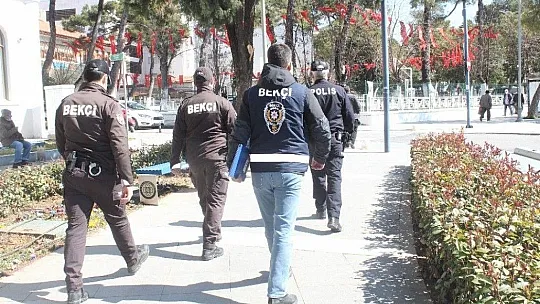 Menteşe'de polis ve bekçiler yeni açılan işletmeleri denetledi