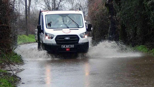 Menteşe'de yağışlar yayla yolunu kapattı