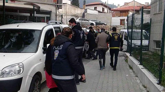 Menteşe ve Ula'da fuhuş operasyonu
