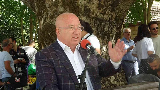MENTEŞELİ KAVUN ÜRETİCİLERİ KIYASIYA YARIŞTI