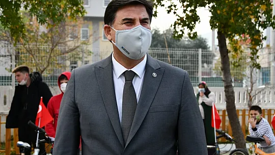 Çocuklara bisiklet hediyesi
