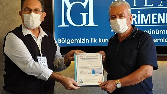 Meslek duayenleri ve gençler belgelerini aldılar