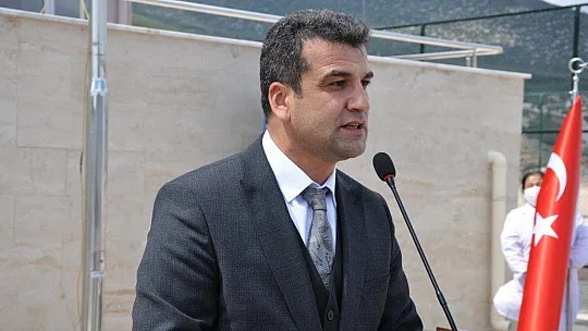 Meslek liselilere elektrikli araç hibe edildi