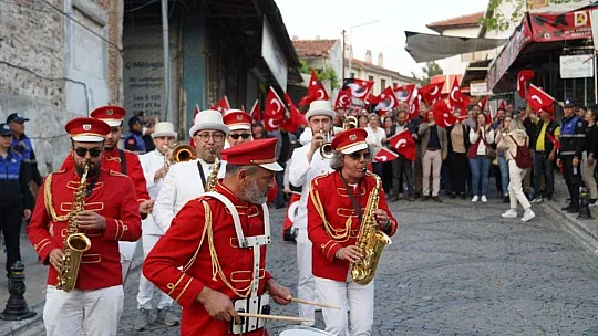 Belediyeden Coşkulu 1 Mayıs Kutlaması