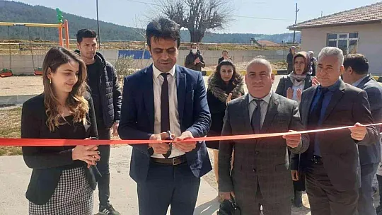 Milas Fesleğen İlkokulu kütüphaneye kavuştu