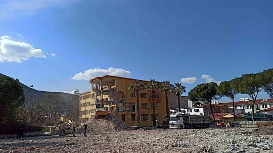 Milas Hükümet Konağı'na ilk kepçe vuruldu