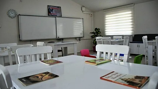 Milas, Özlem Öğretmeni Unutmadı